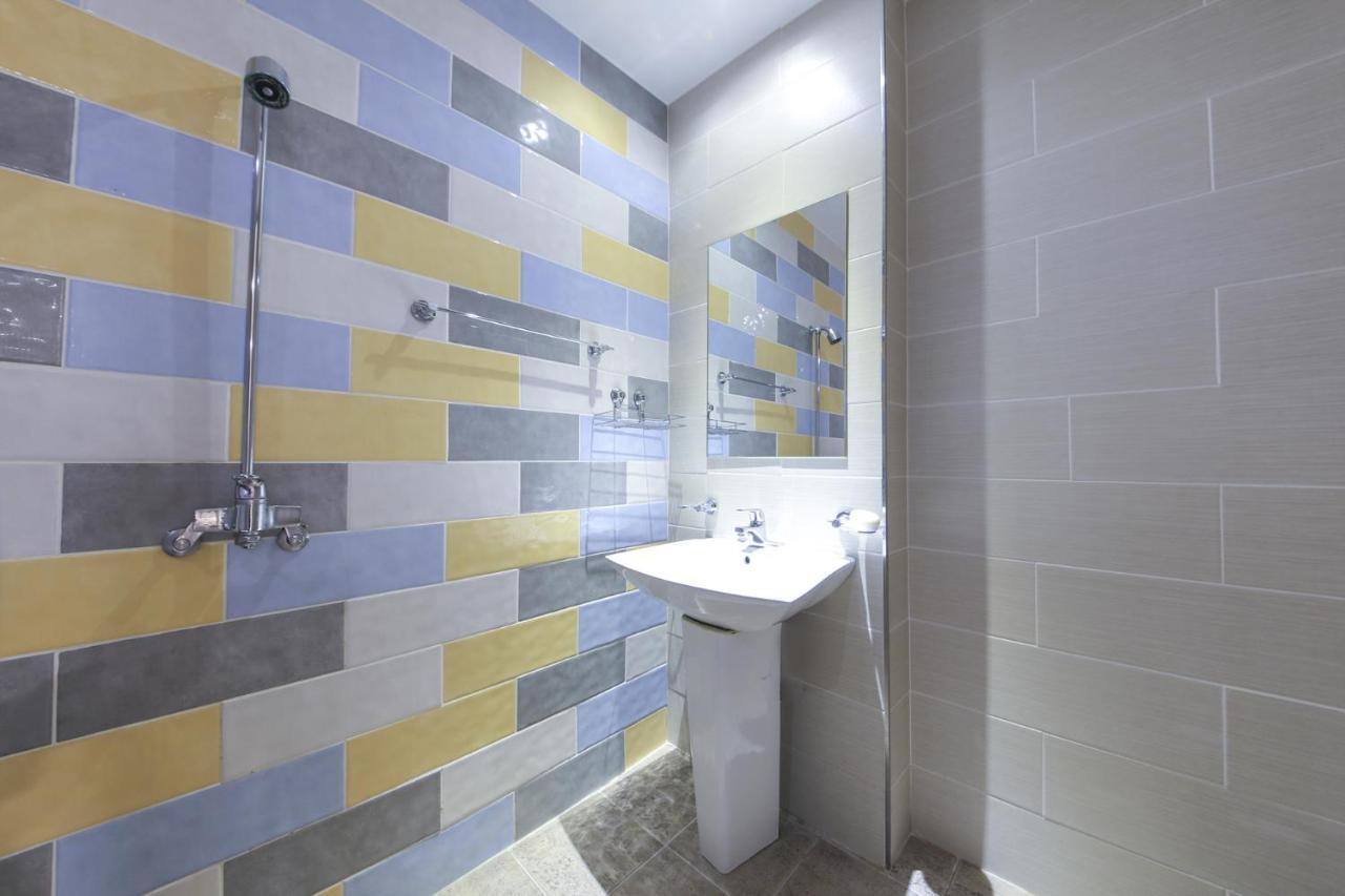 Central Hotel Changwon Eksteriør billede