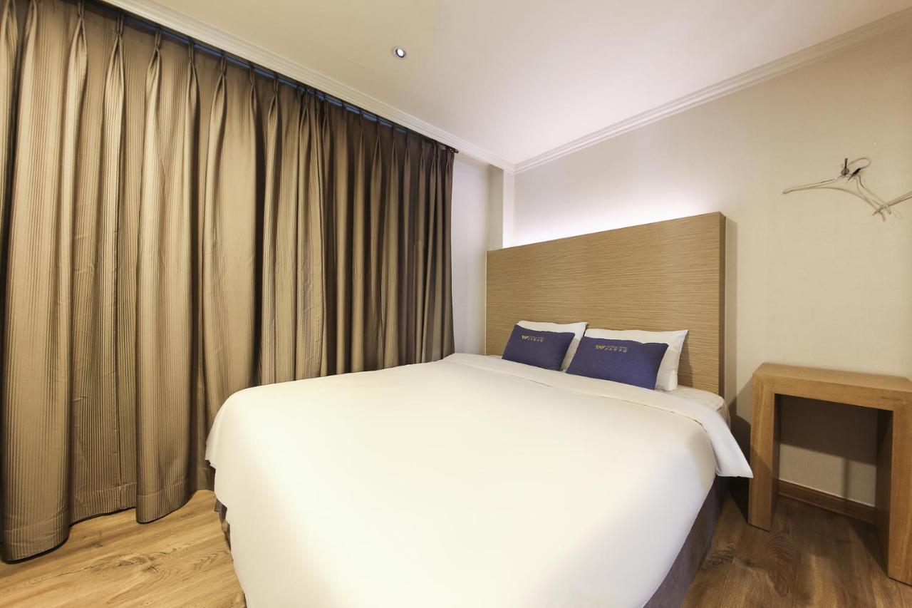 Central Hotel Changwon Eksteriør billede